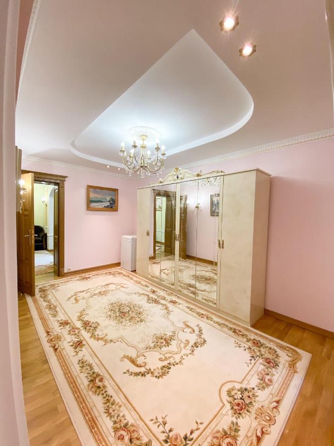 Петрос Family Hotel ยาเรมชา ภายนอก รูปภาพ
