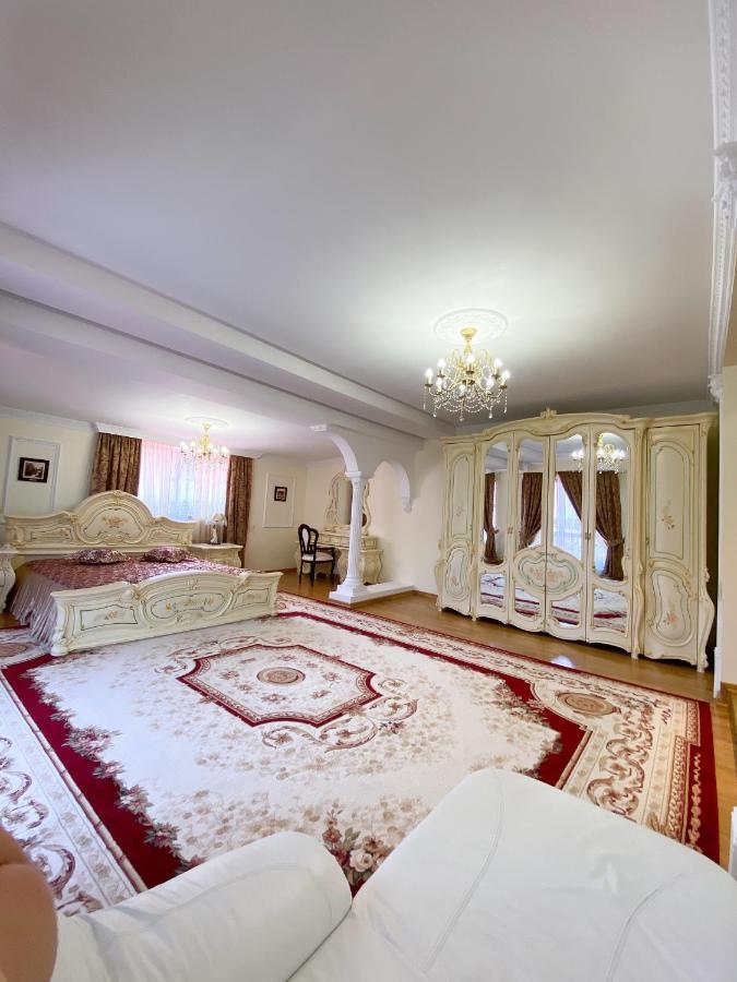 Петрос Family Hotel ยาเรมชา ภายนอก รูปภาพ