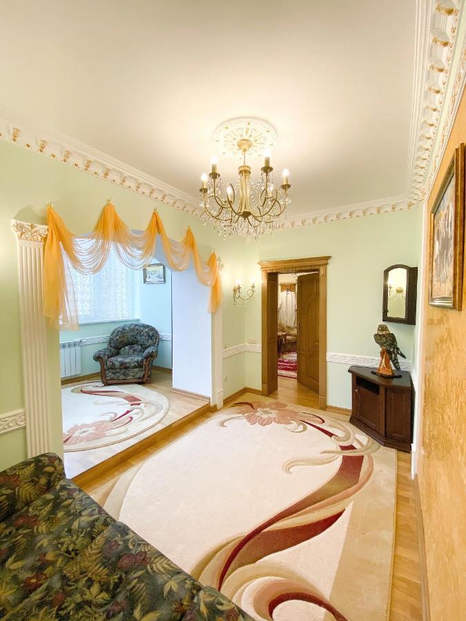 Петрос Family Hotel ยาเรมชา ภายนอก รูปภาพ