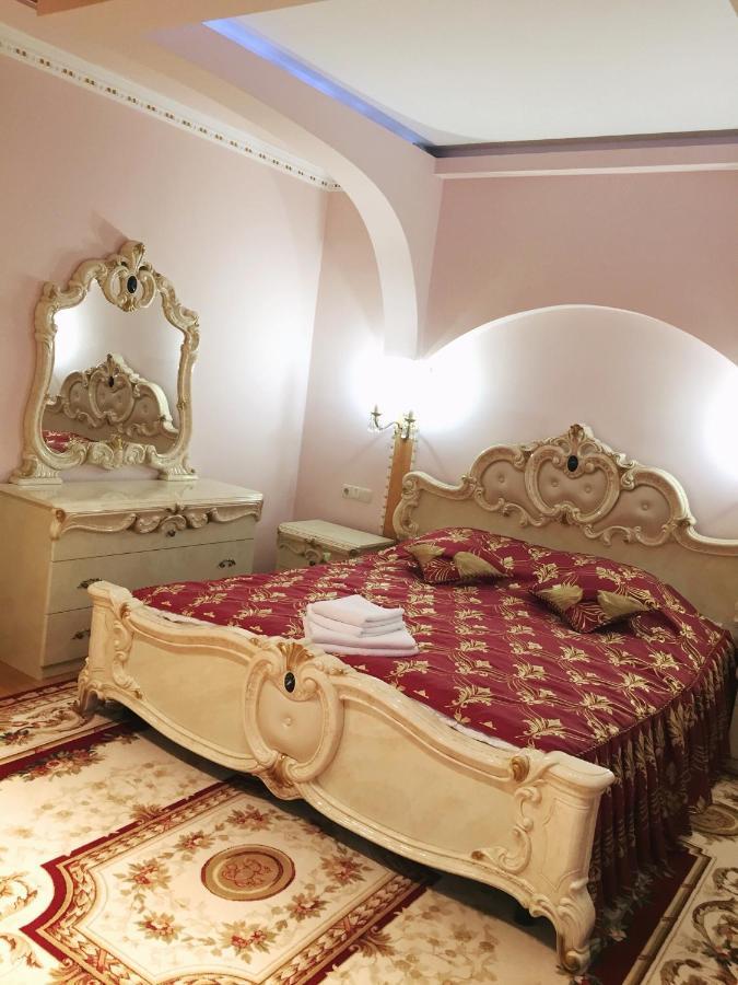 Петрос Family Hotel ยาเรมชา ภายนอก รูปภาพ