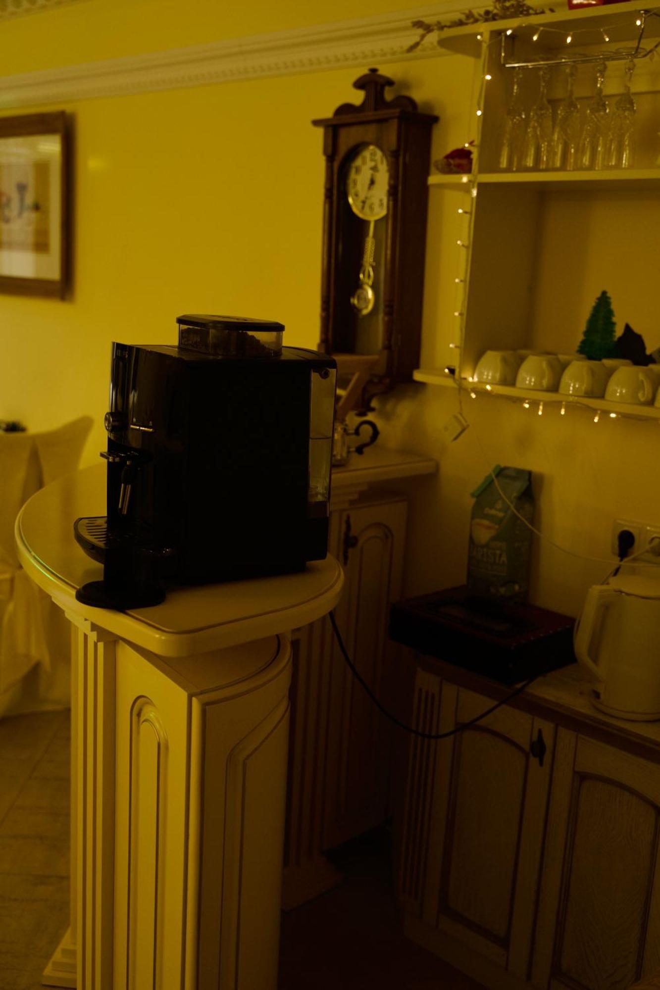 Петрос Family Hotel ยาเรมชา ภายนอก รูปภาพ