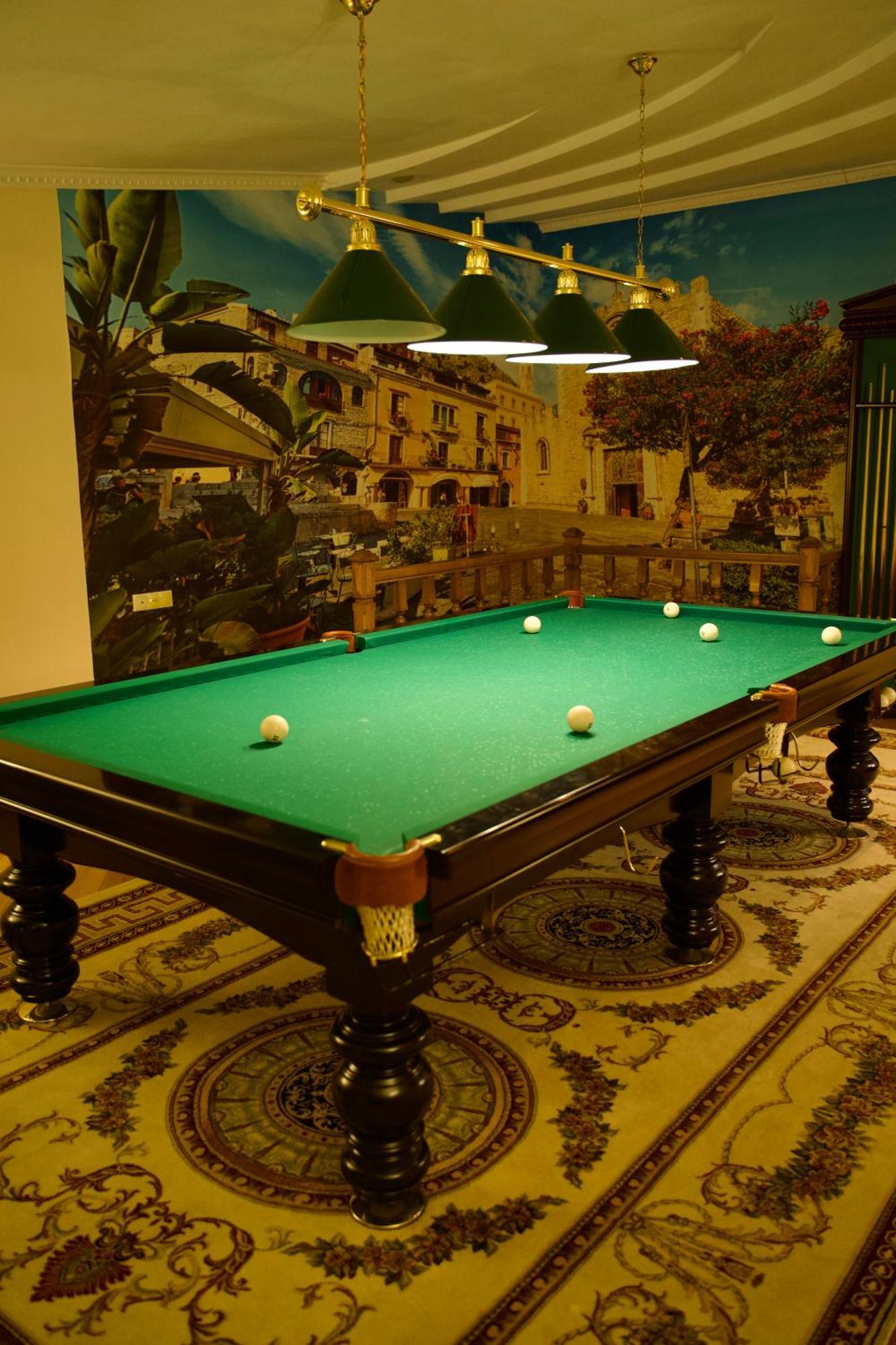 Петрос Family Hotel ยาเรมชา ภายนอก รูปภาพ